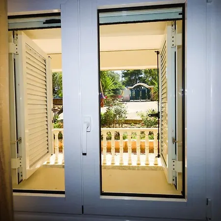 Charming Just Steps From Everything * Kyparissia