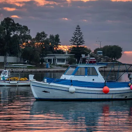 Charming Just Steps From Everything Semesterbostad Kyparissia